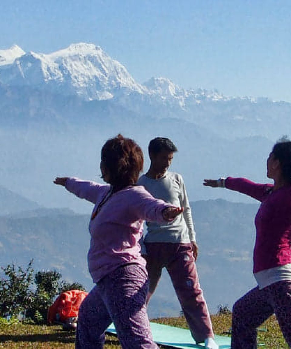 yoga-in-mountain