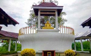 Sri-Lankan-Monastery-lumbini